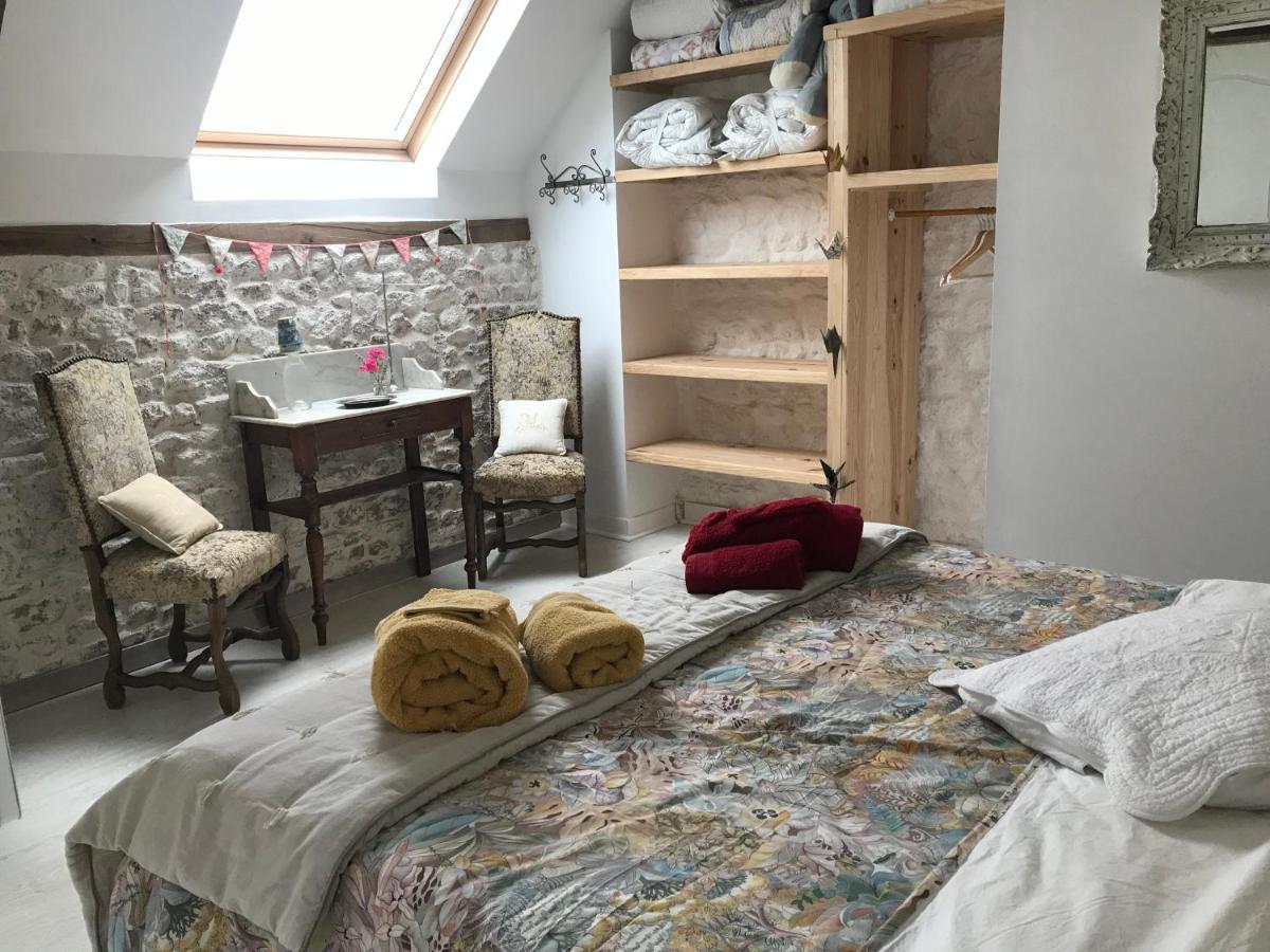 Bed and Breakfast Le Jardin Des Fees Savigny-le-Vieux Exterior foto