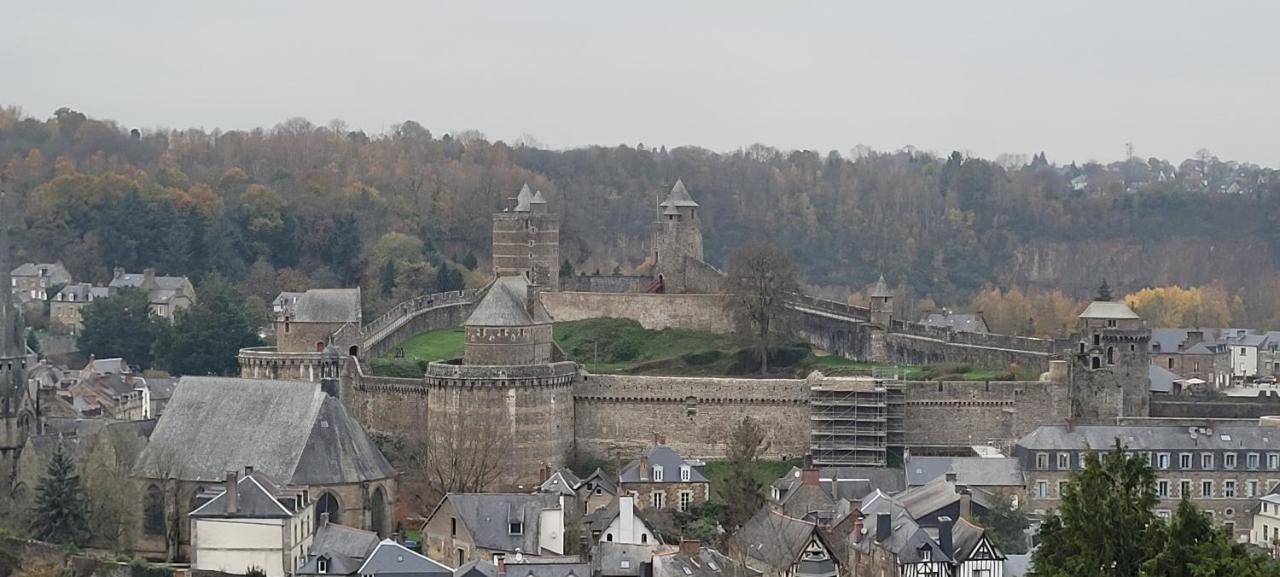 Bed and Breakfast Le Jardin Des Fees Savigny-le-Vieux Exterior foto