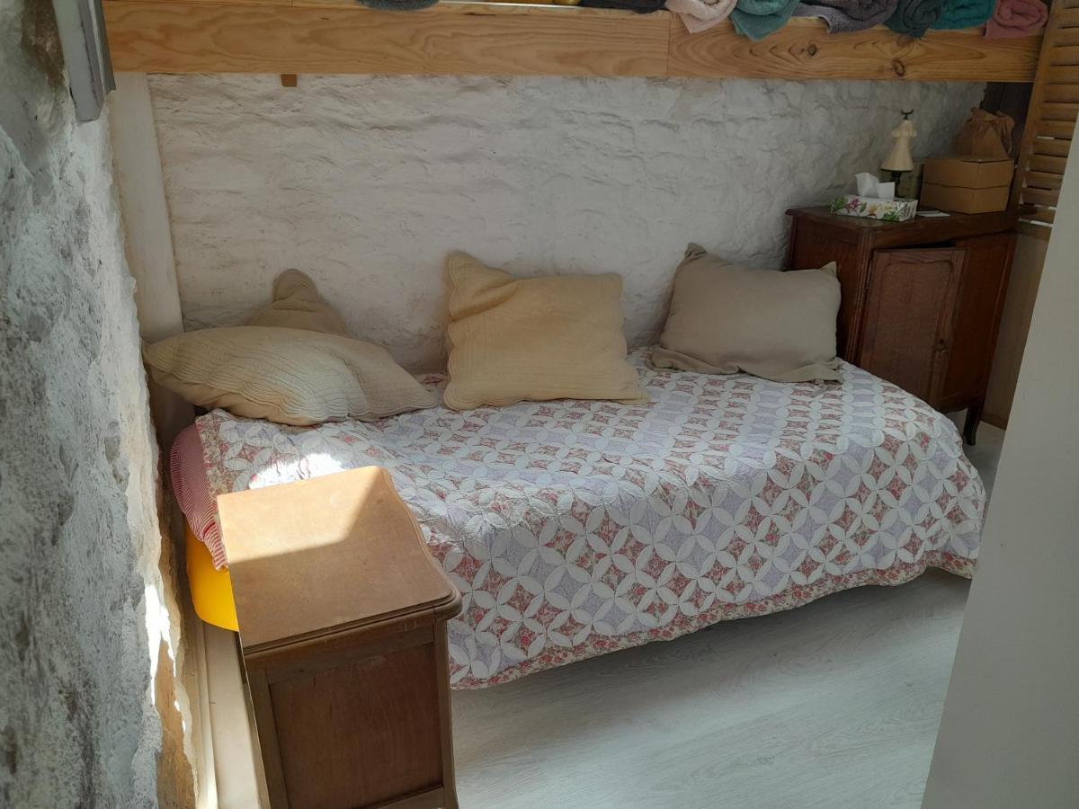 Bed and Breakfast Le Jardin Des Fees Savigny-le-Vieux Exterior foto