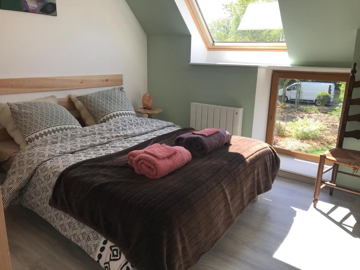 Bed and Breakfast Le Jardin Des Fees Savigny-le-Vieux Exterior foto