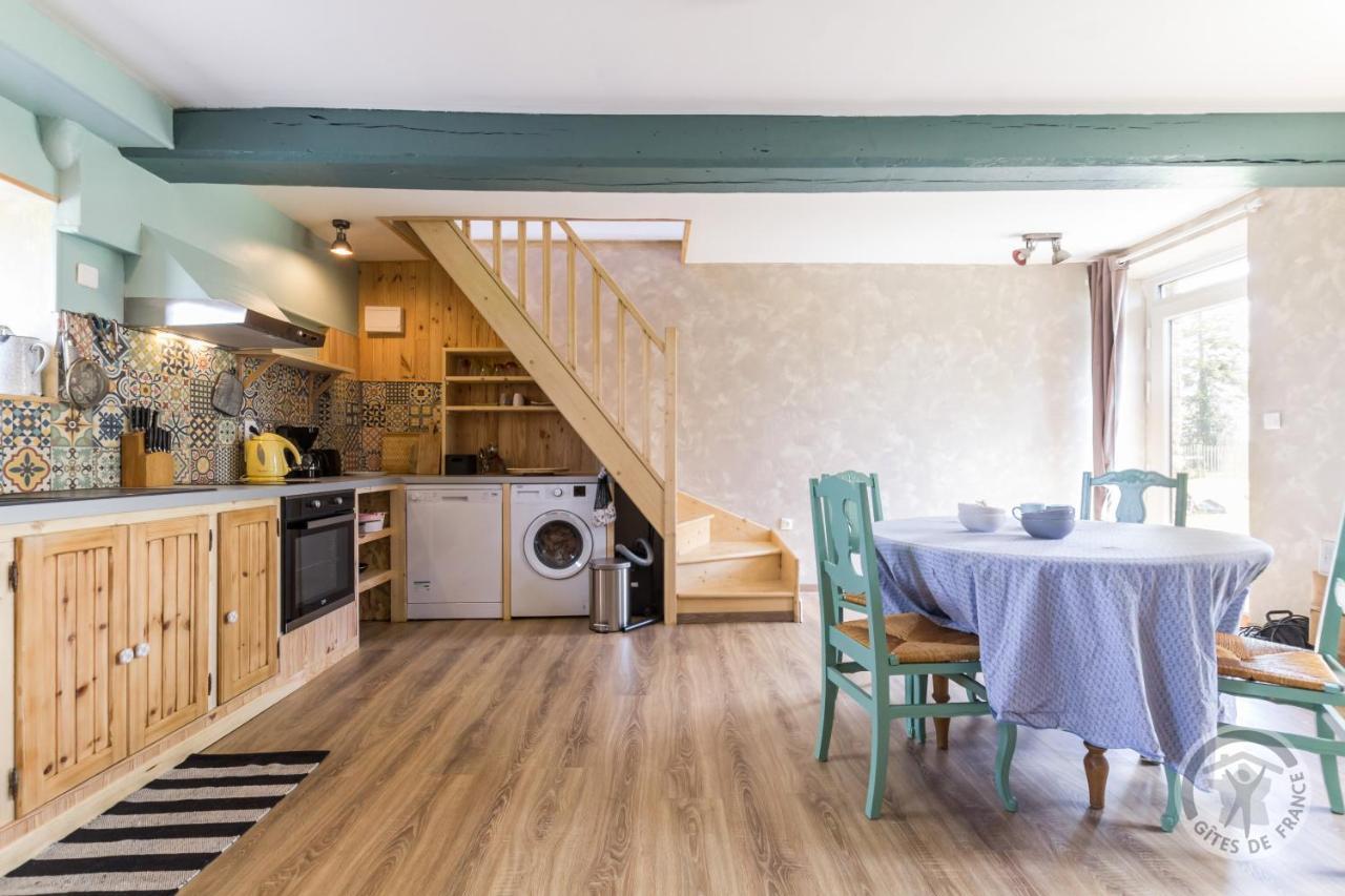 Bed and Breakfast Le Jardin Des Fees Savigny-le-Vieux Exterior foto